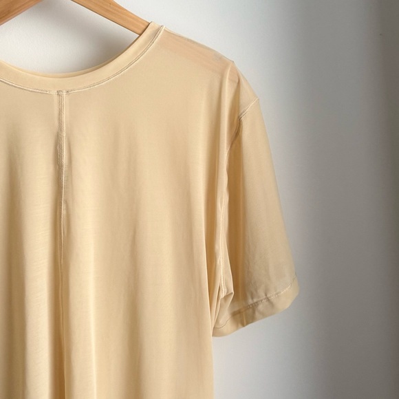 lululemon lightweight mesh short sleeve - Picture 7 of 16